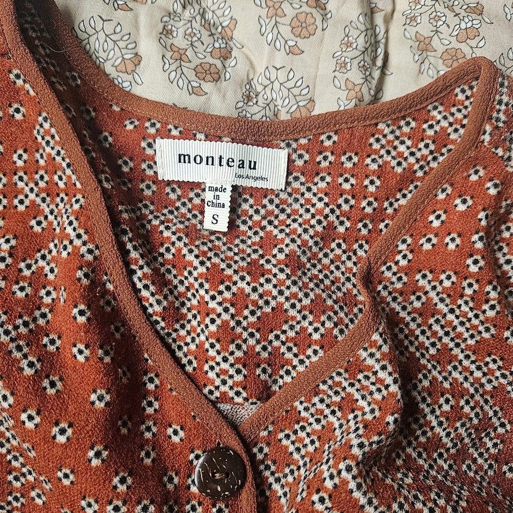 Women's Red Patterned Dress - Picture 2 of 2